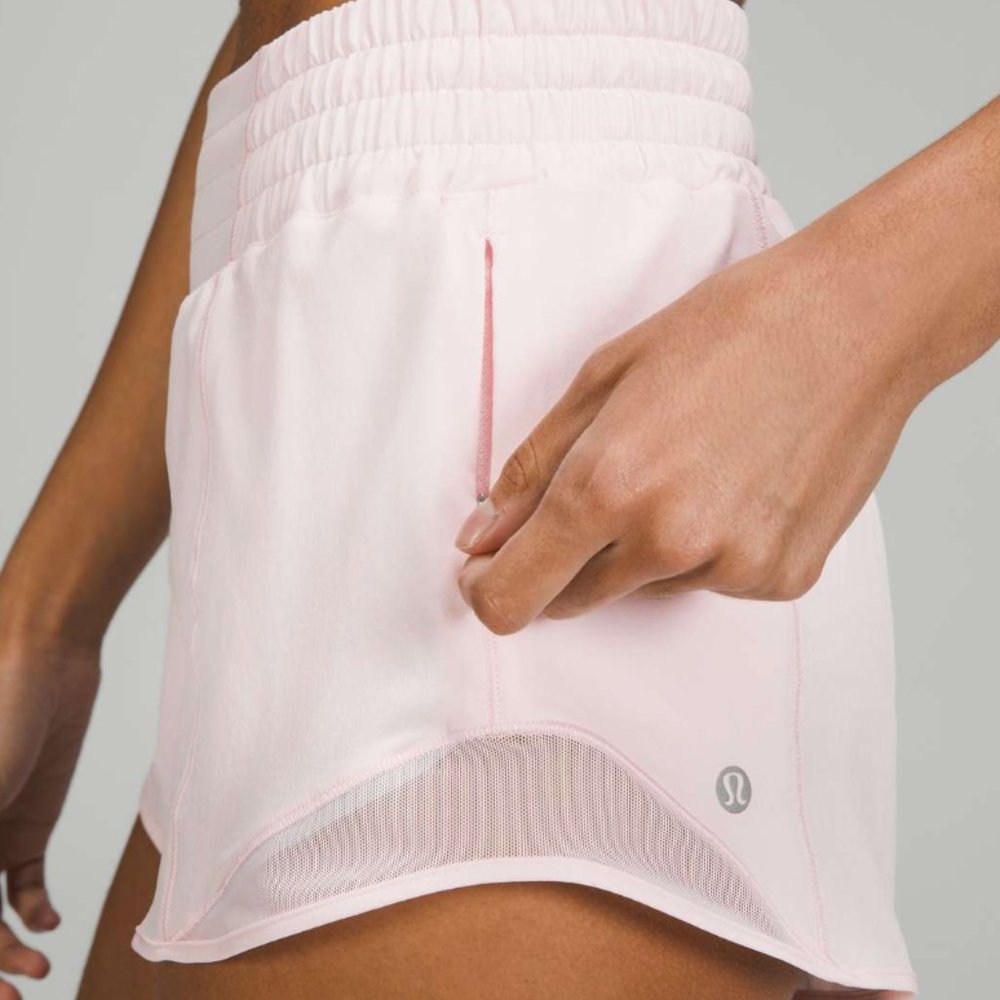 HOTTY HOT HIGH-RISE LINED SHORT 2.5" - Strawberry Milkshake, Size 4